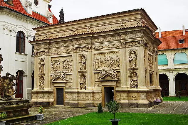 A l'intérieur de l'église de Notre Dame de Lorette à Prague - Photo de VitVit
